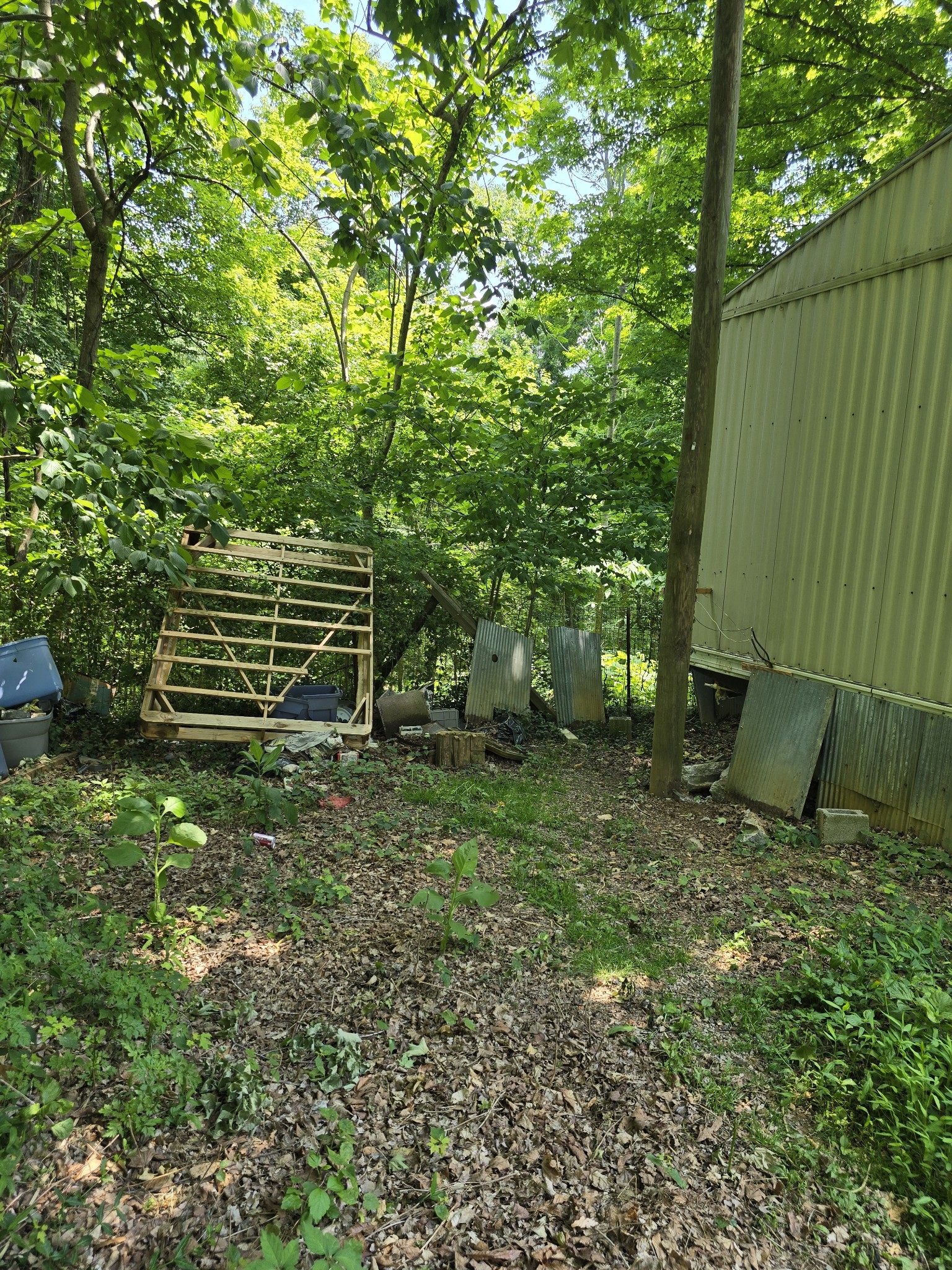 701 Stinson Road Bon Aqua TN 37025