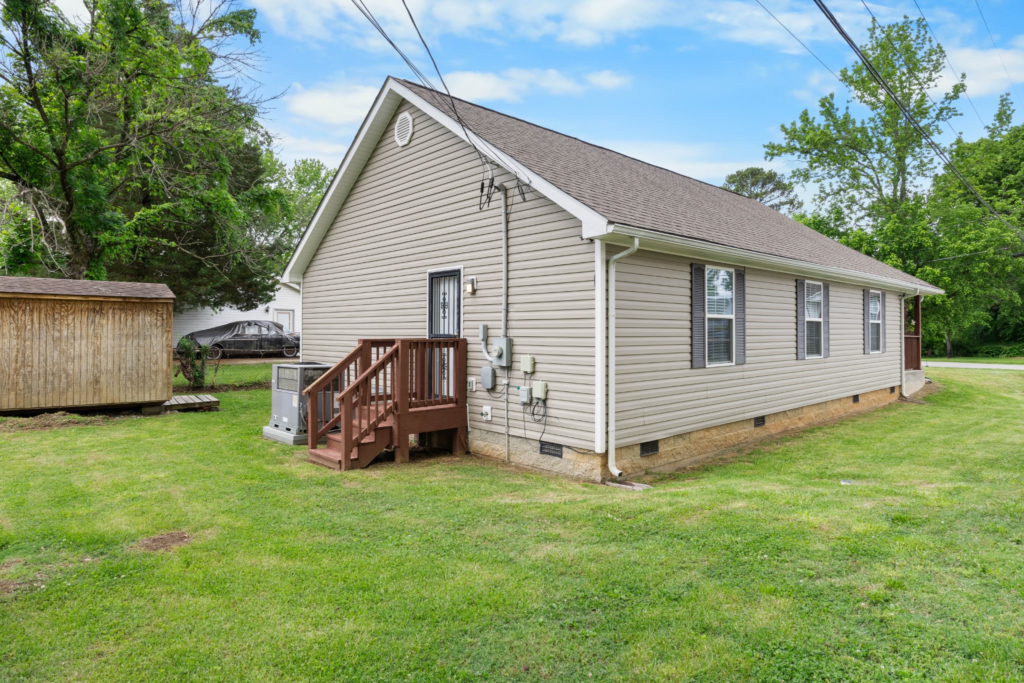 914 Woodland Street Clarksville TN 37040