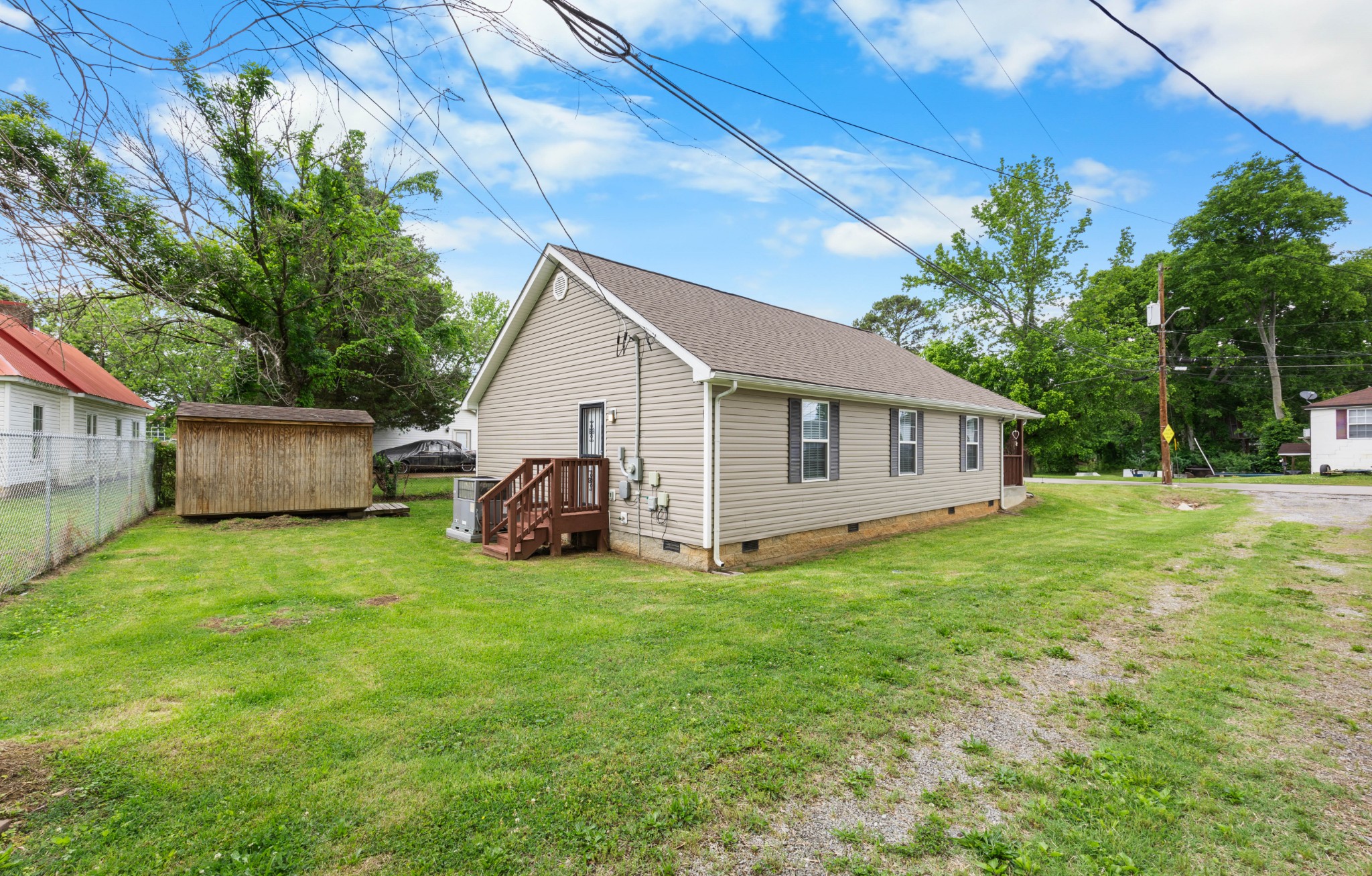 914 Woodland Street Clarksville TN 37040