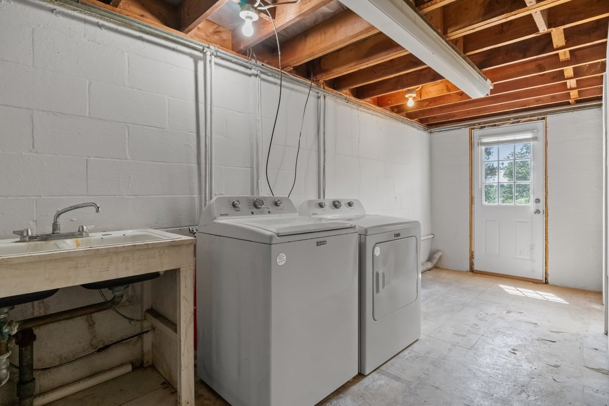 1720 Duke Loop Dickson TN 37055
