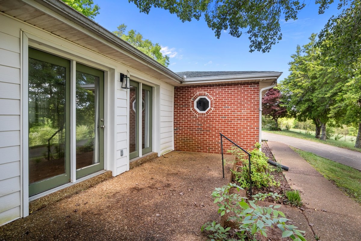 1720 Duke Loop Dickson TN 37055