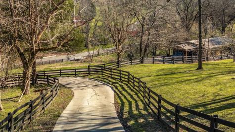 655 Cummings Lane Cottontown TN 37048