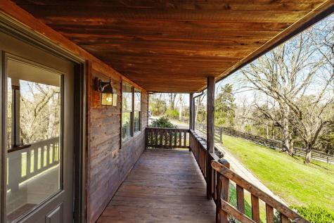 655 Cummings Lane Cottontown TN 37048