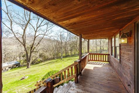 655 Cummings Lane Cottontown TN 37048