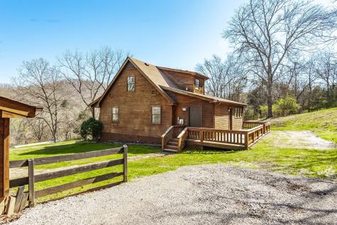 655 Cummings Lane Cottontown TN 37048