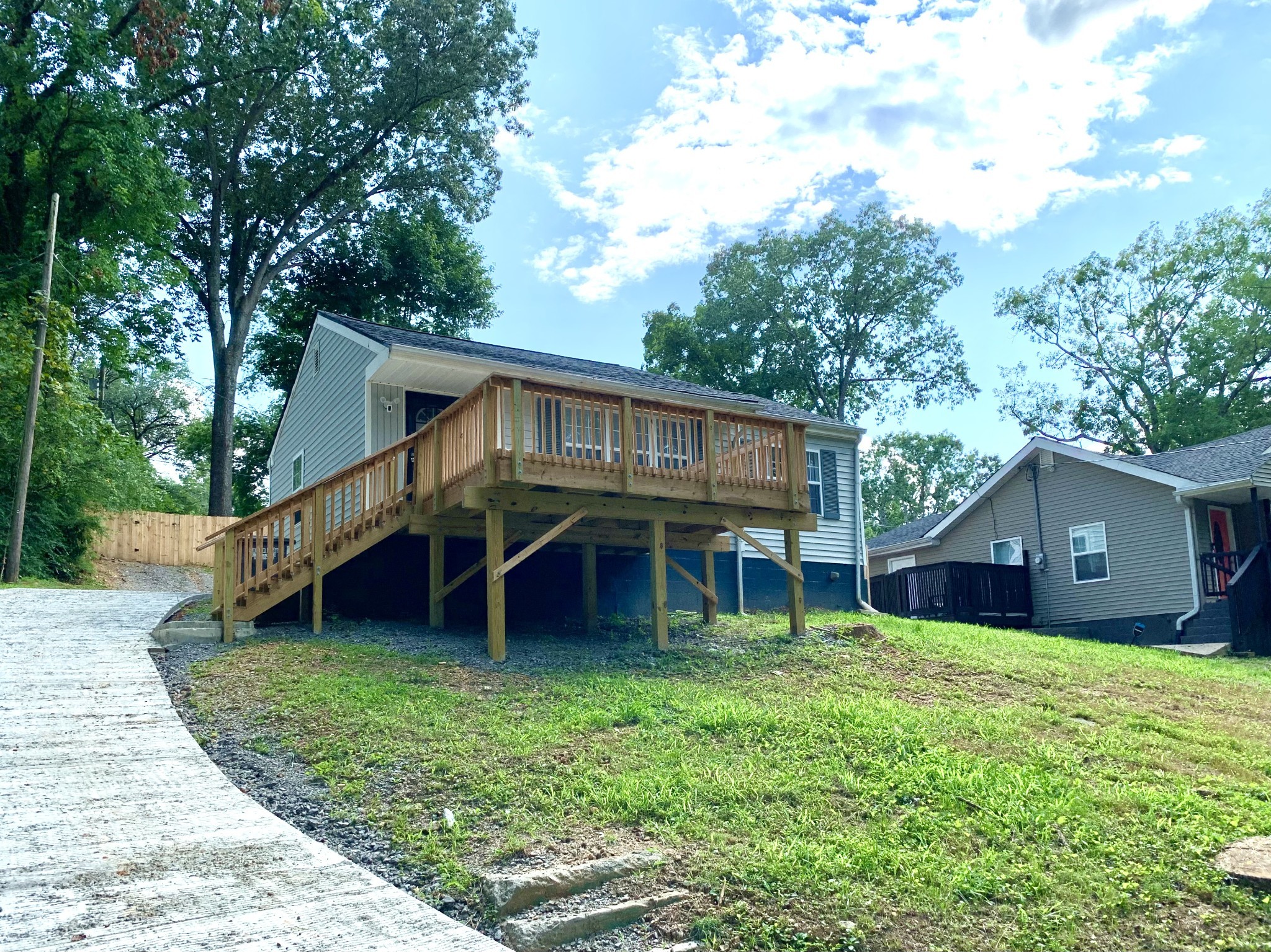 714 Woodlawn Drive Clarksville TN 37040