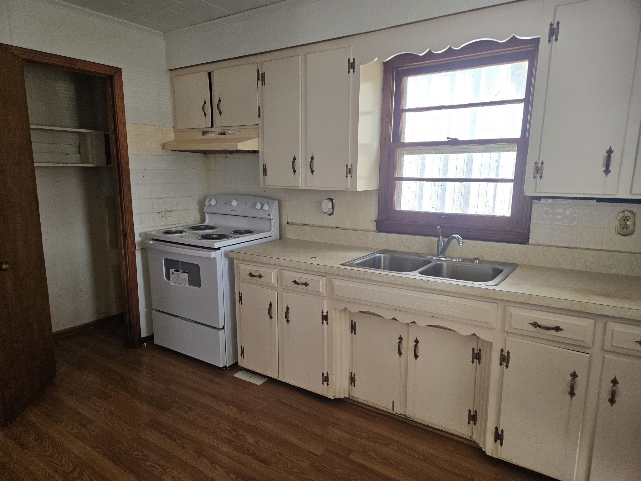 780 Highway 13, N Waverly TN 37185