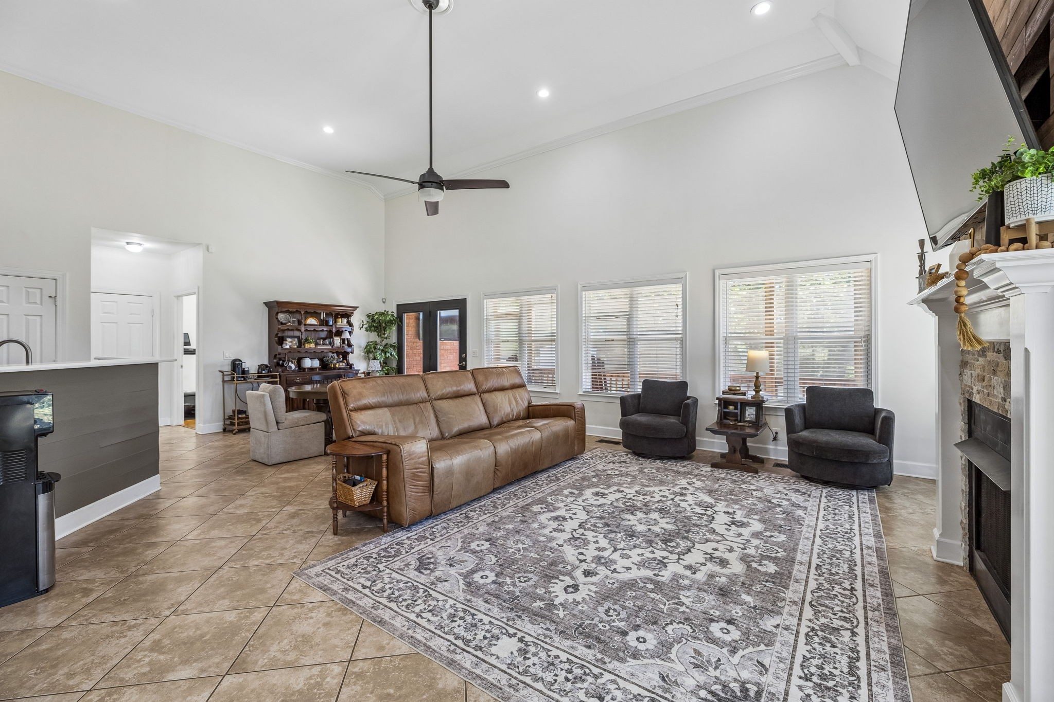 1136 Farmhouse Road Lascassas TN 37085