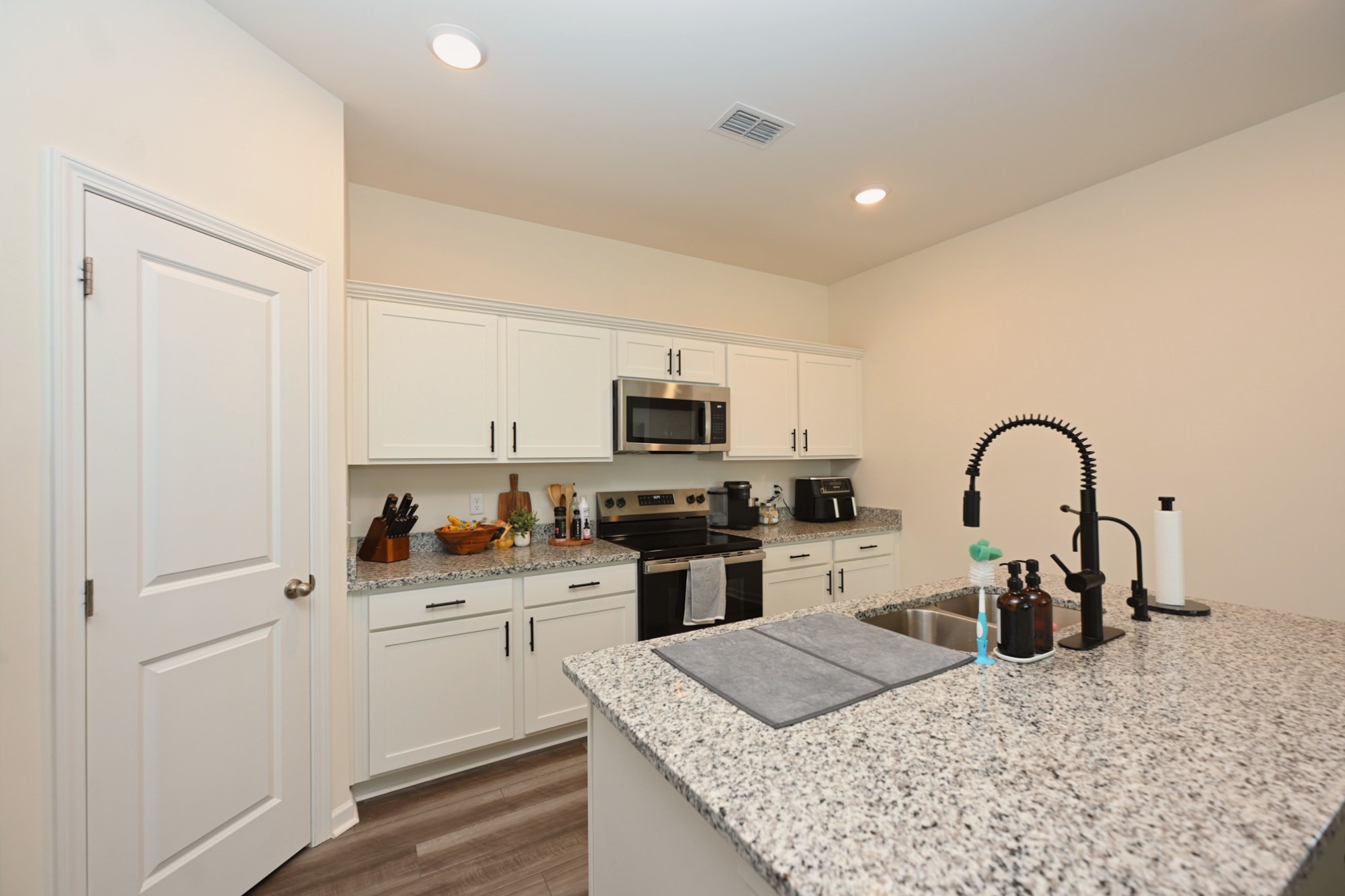 1059 Large Poppy Drive La Vergne TN 37086
