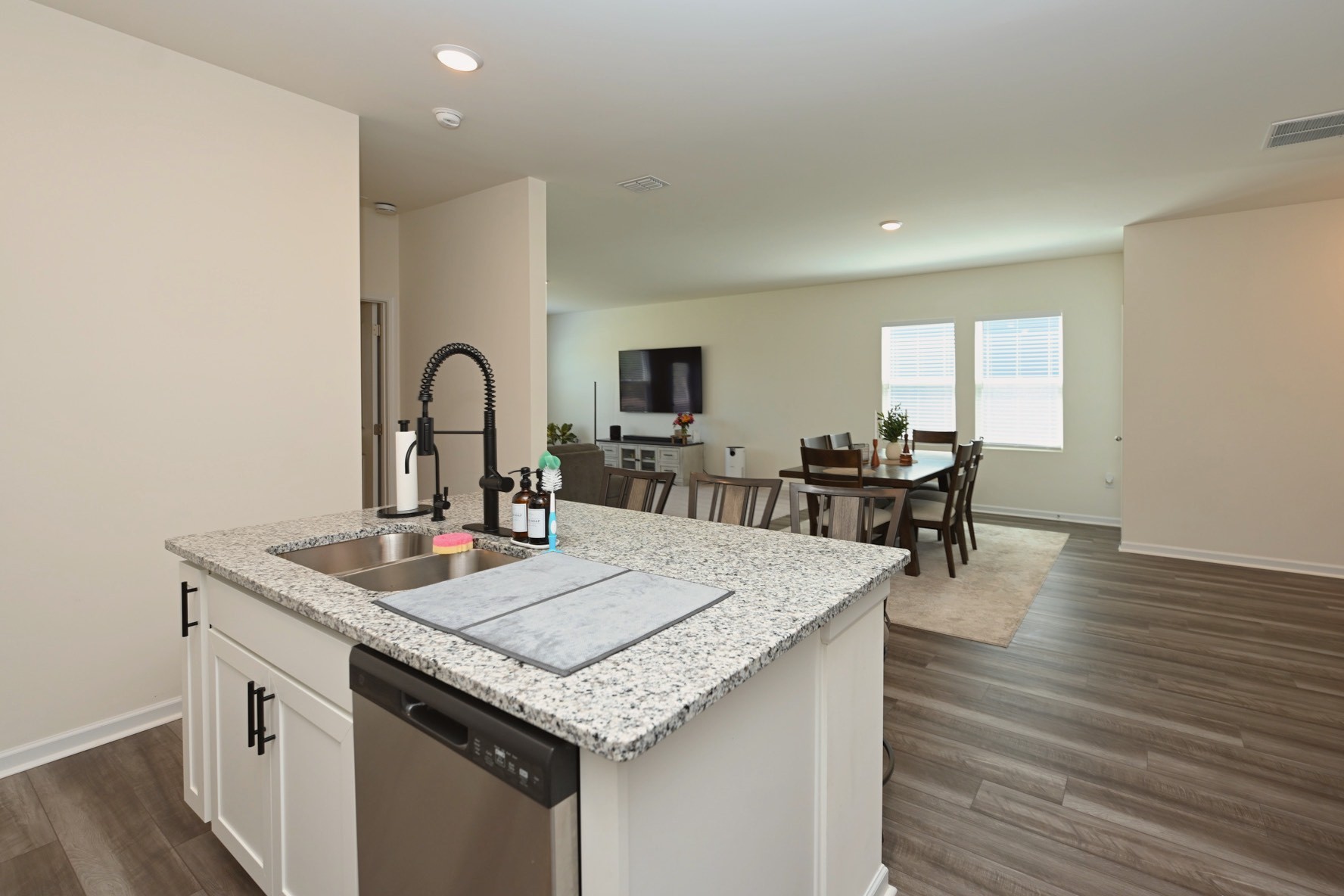 1059 Large Poppy Drive La Vergne TN 37086