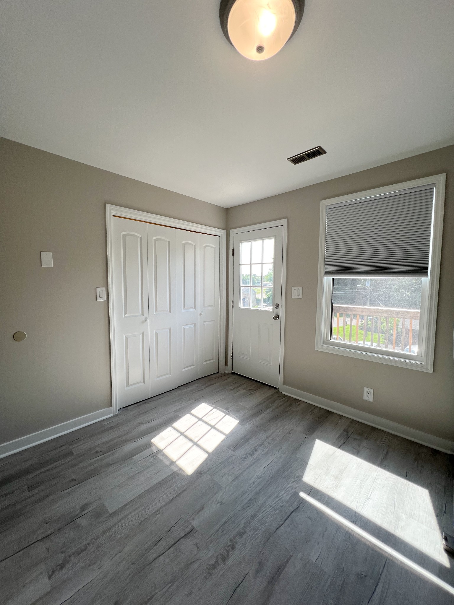 1521 W Knollwood Circle Clarksville TN 37043