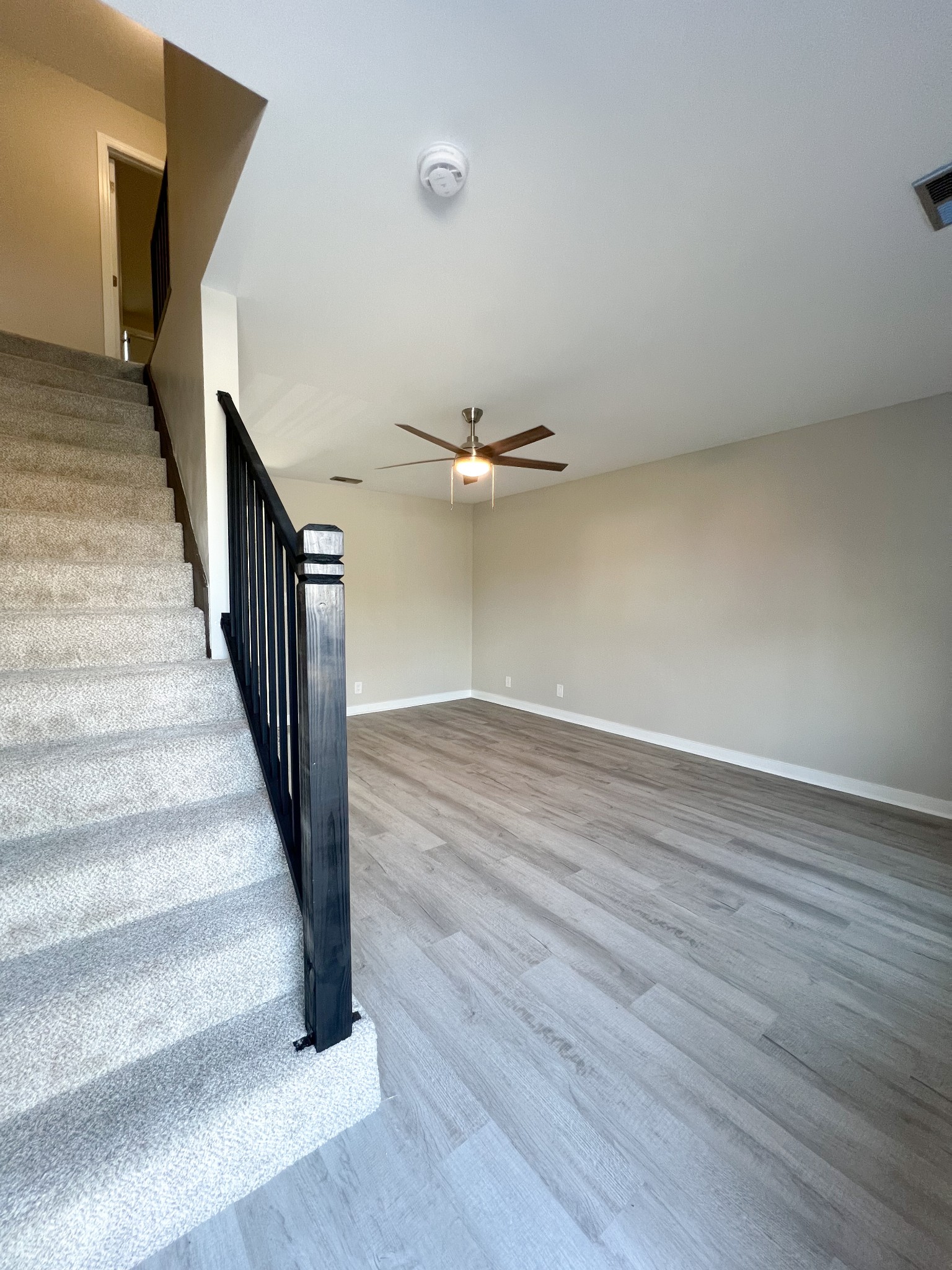 1521 W Knollwood Circle Clarksville TN 37043
