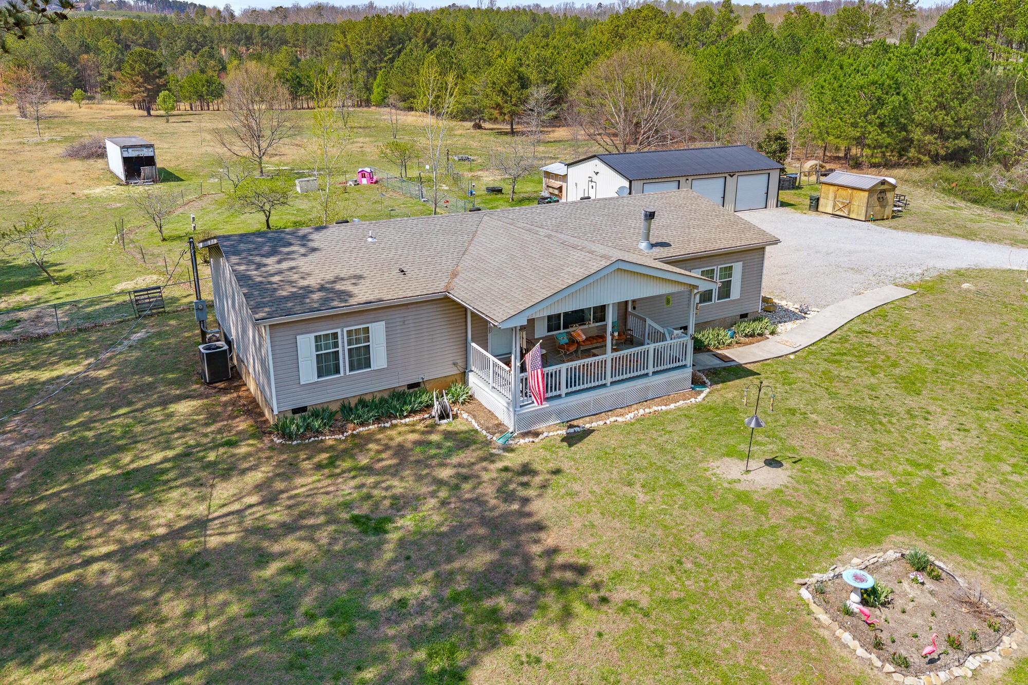 125 County Road 273 Niota TN 37826