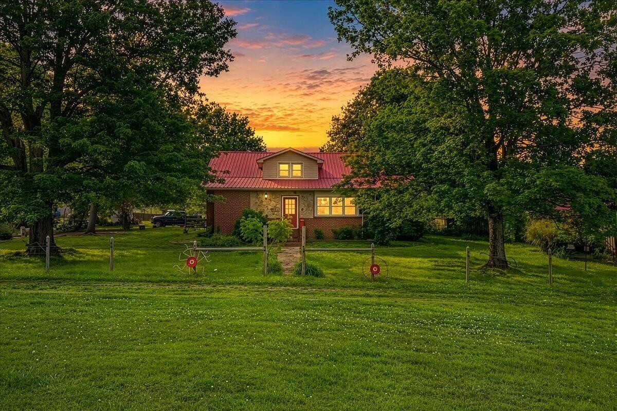 1245 Paint Rock Valley Road Philadelphia TN 37846