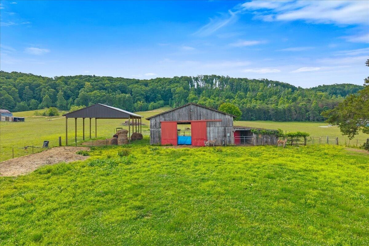 1245 Paint Rock Valley Road Philadelphia TN 37846