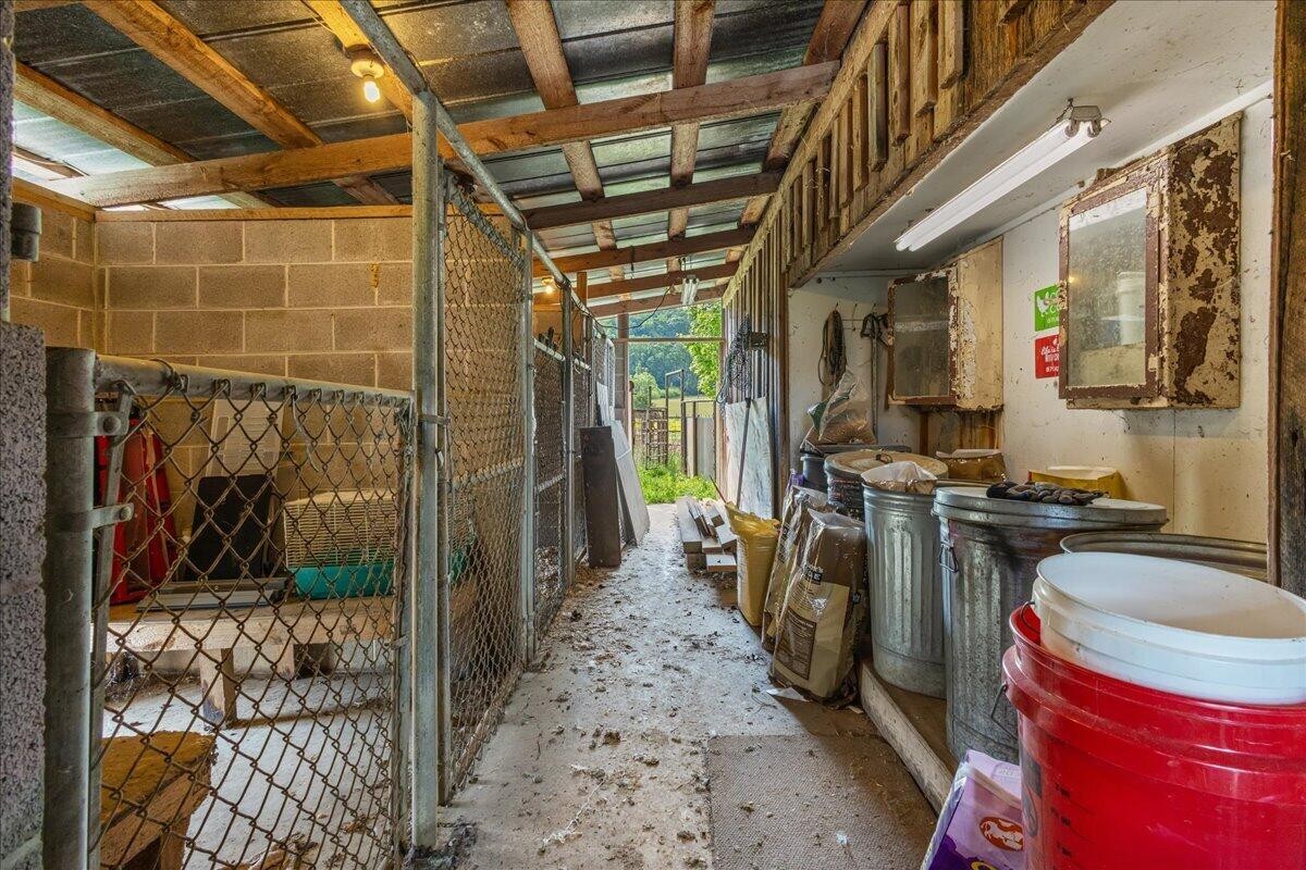 1245 Paint Rock Valley Road Philadelphia TN 37846