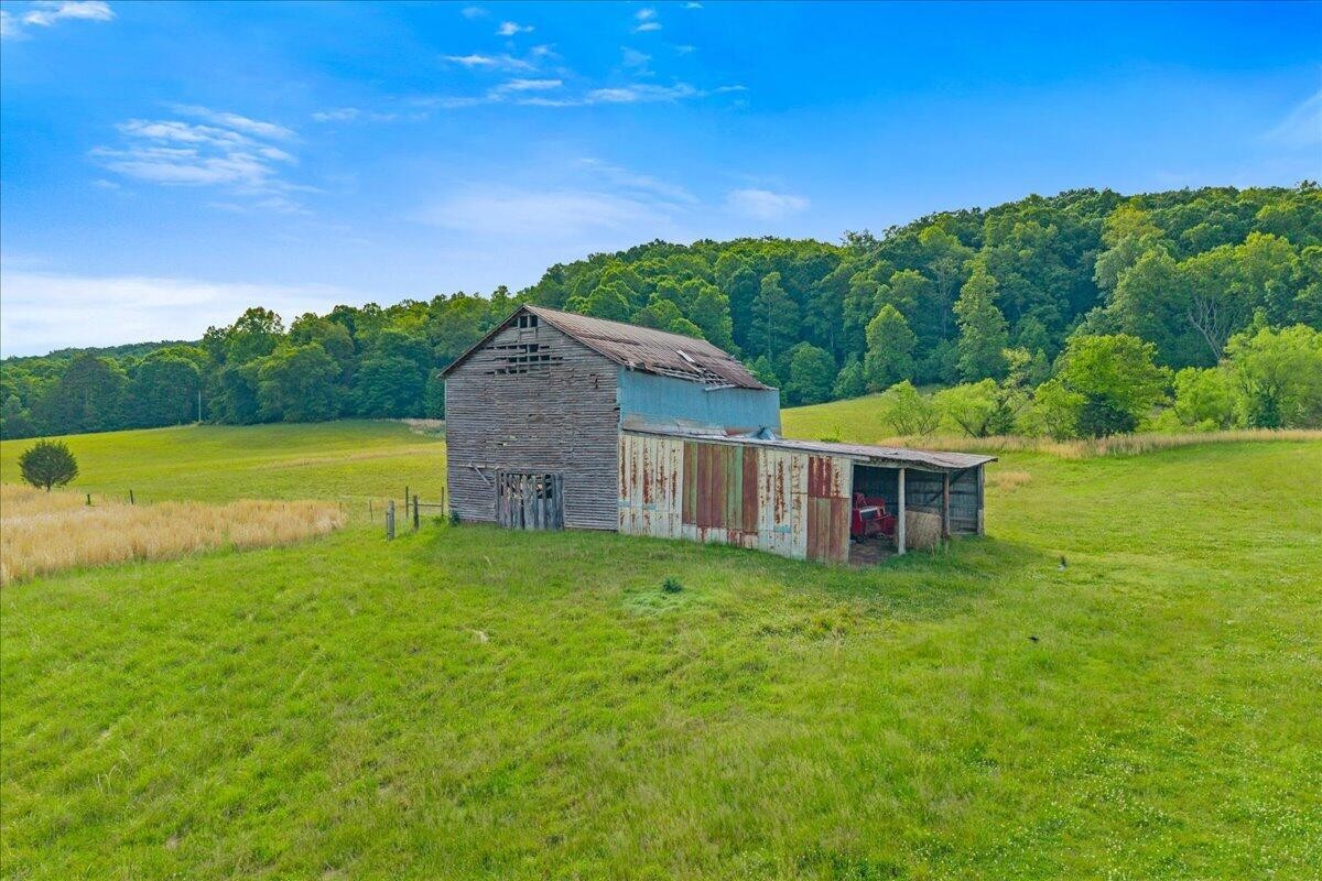 1245 Paint Rock Valley Road Philadelphia TN 37846