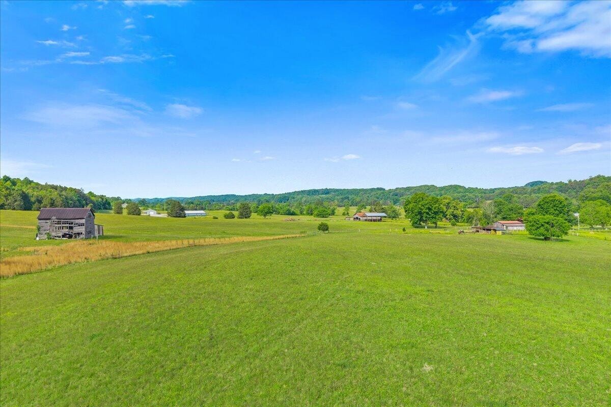 1245 Paint Rock Valley Road Philadelphia TN 37846