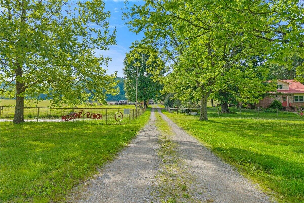 1245 Paint Rock Valley Road Philadelphia TN 37846