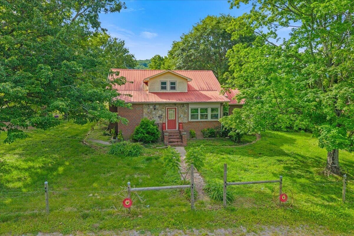 1245 Paint Rock Valley Road Philadelphia TN 37846