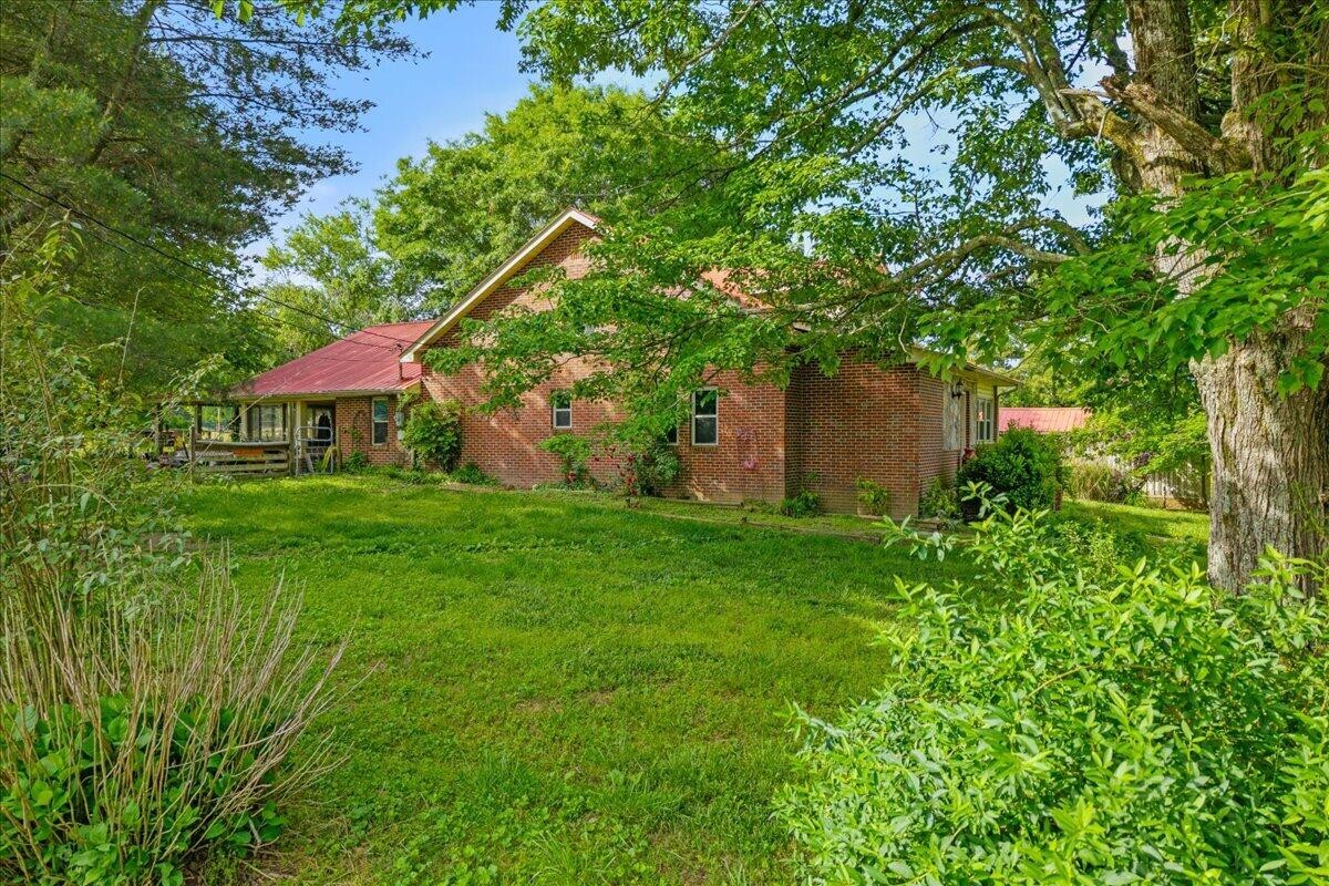 1245 Paint Rock Valley Road Philadelphia TN 37846