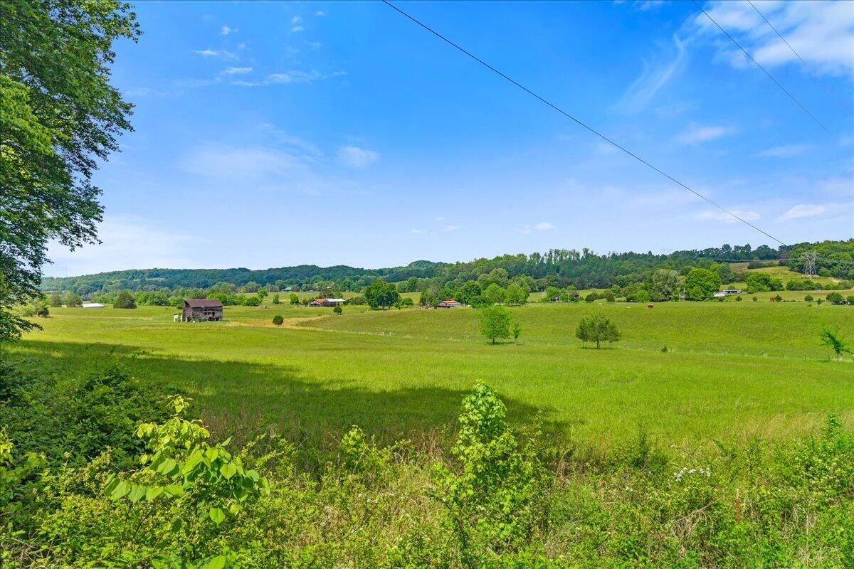 1245 Paint Rock Valley Road Philadelphia TN 37846
