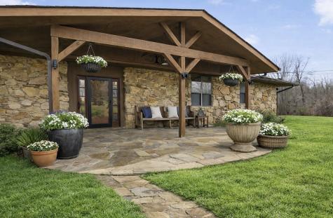 1552 New Harmony Road Graysville TN 37338
