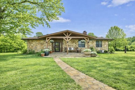 1552 New Harmony Road Graysville TN 37338