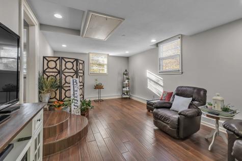 300 Kemper Dr, S Madison TN 37115