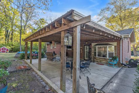 300 Kemper Dr, S Madison TN 37115