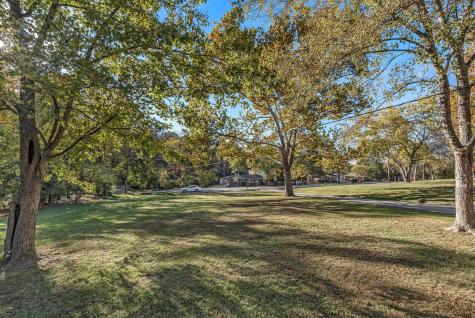 300 Kemper Dr, S Madison TN 37115