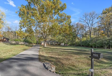 300 Kemper Dr, S Madison TN 37115