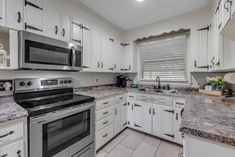 300 Kemper Dr, S Madison TN 37115