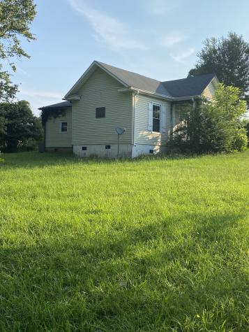 972 Fall River Road Goodspring TN 38460