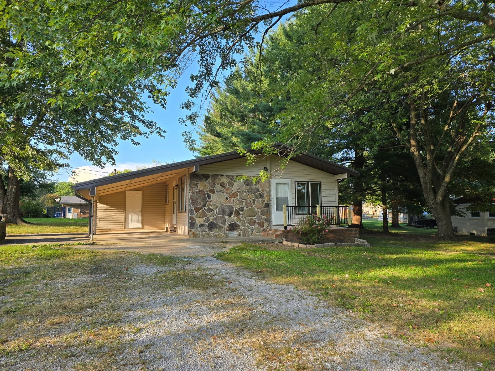 McMinnville TN, 72 Sherwood Vale Circle NW