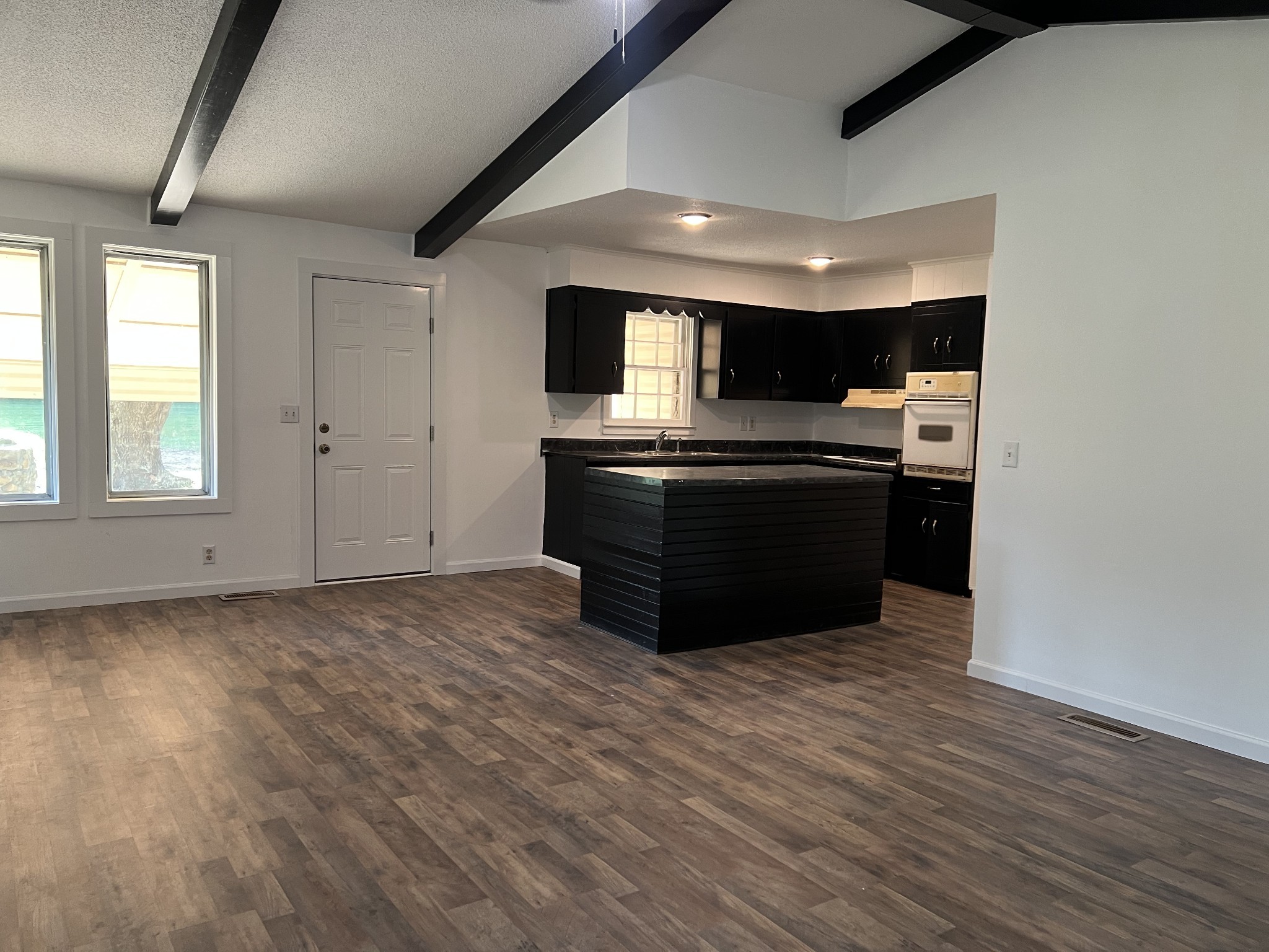 72 Sherwood Vale Cir, NW Mcminnville TN 37110