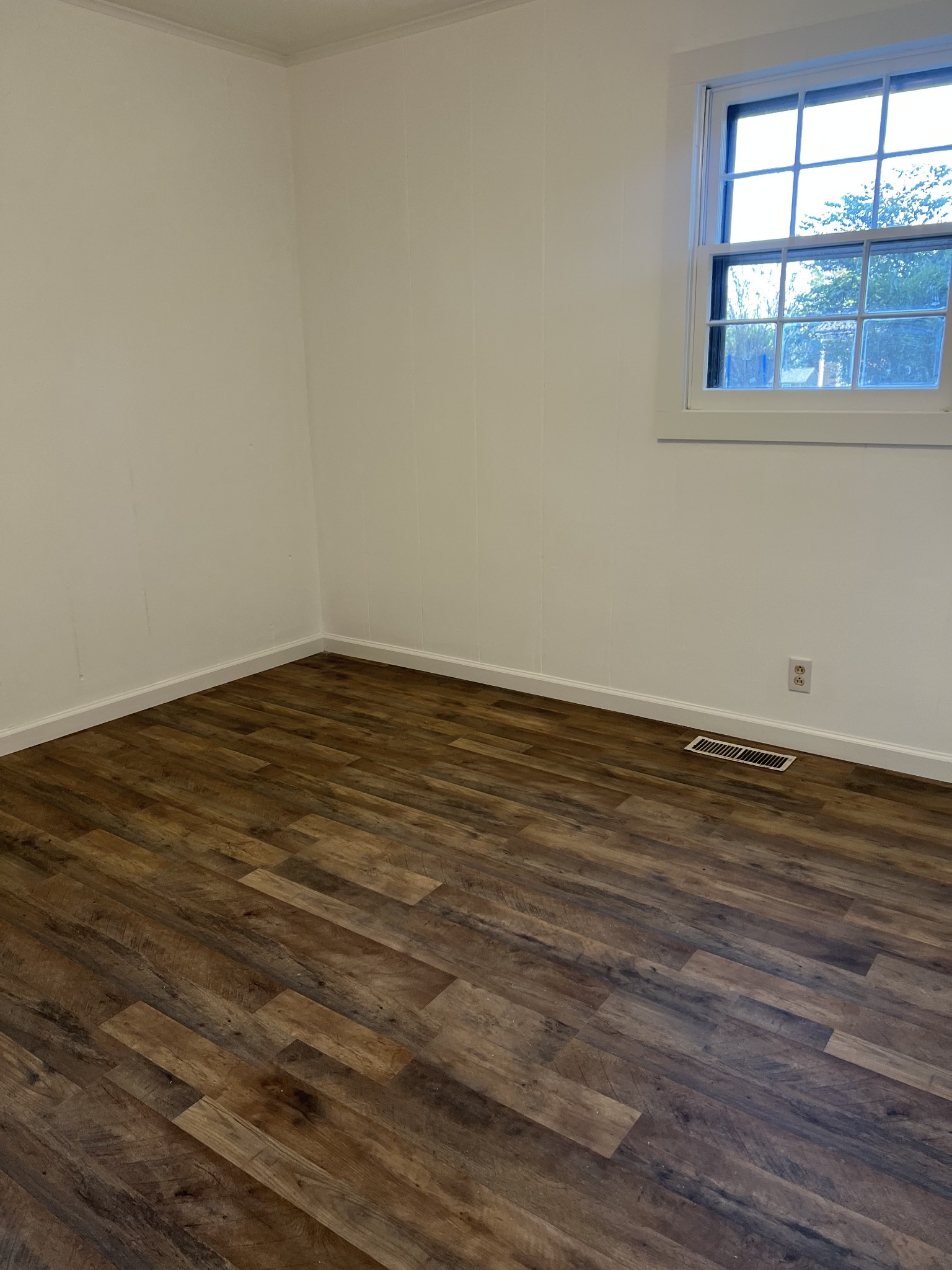72 Sherwood Vale Cir, NW Mcminnville TN 37110