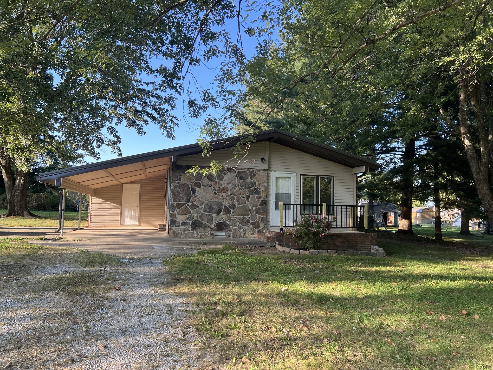 72 Sherwood Vale Cir, NW Mcminnville TN 37110