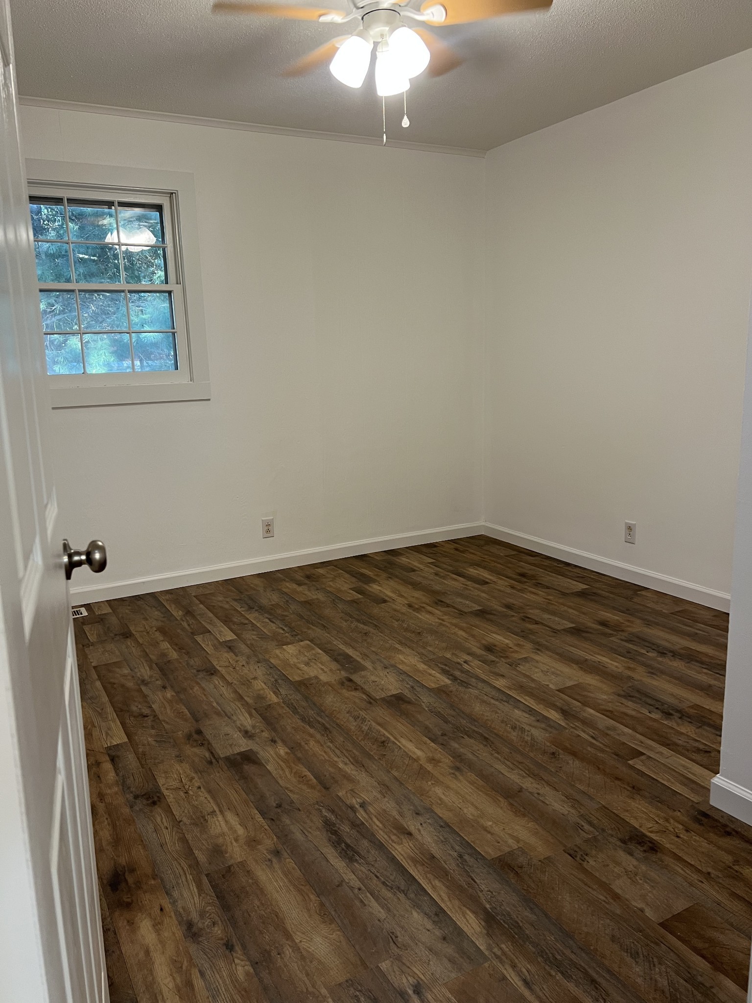 72 Sherwood Vale Cir, NW Mcminnville TN 37110