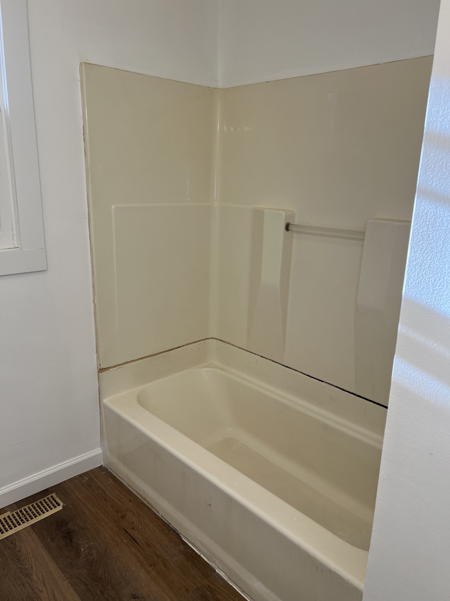 72 Sherwood Vale Cir, NW Mcminnville TN 37110