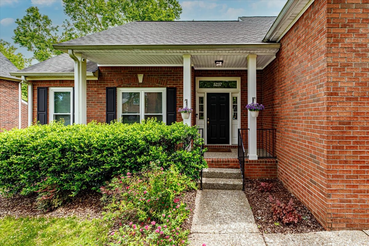 5237 Timber Gap Drive Nashville TN 37221