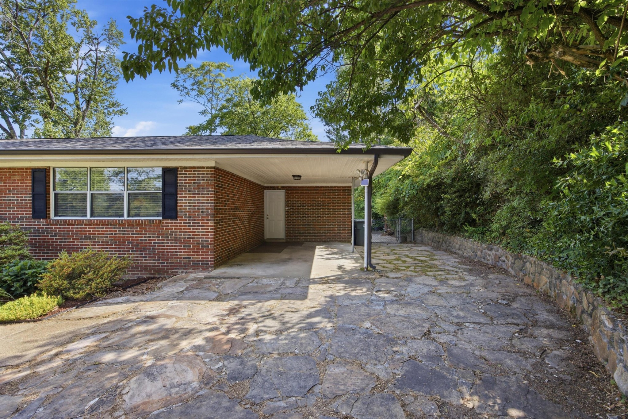 510 Semi Circle Chattanooga TN 37415