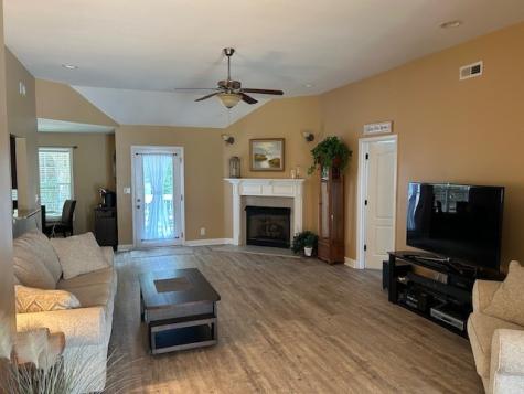 2645 Alex Overlook Way Clarksville TN 37043