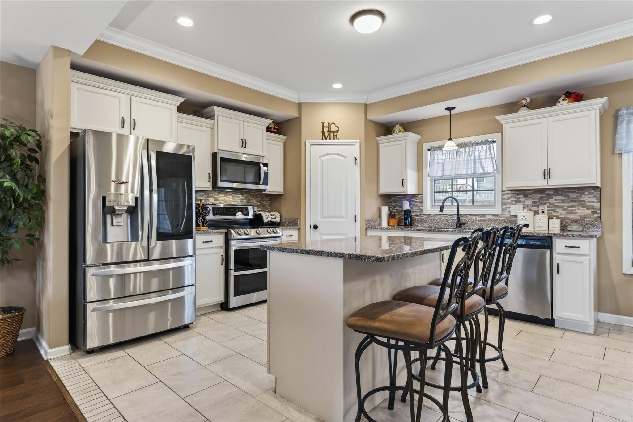 1990 Jackie Lorraine Drive Clarksville TN 37042