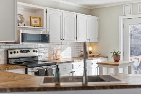 108 Saint James Street Charlotte TN 37036