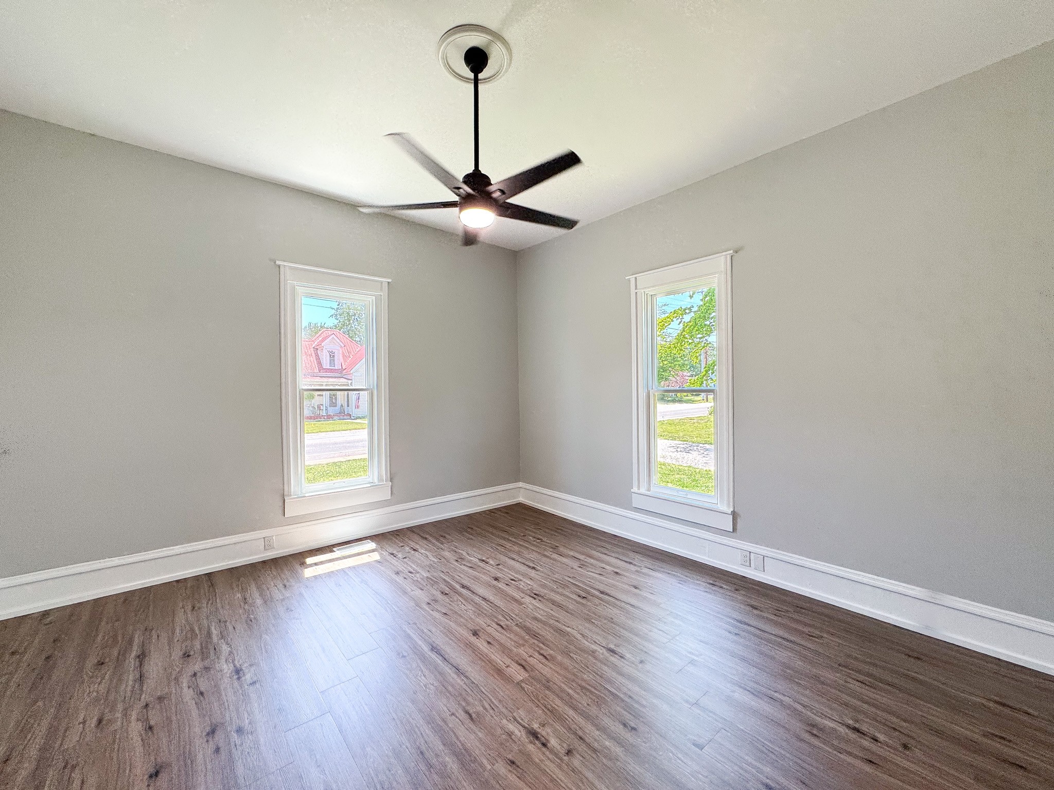 203 College Street Portland TN 37148