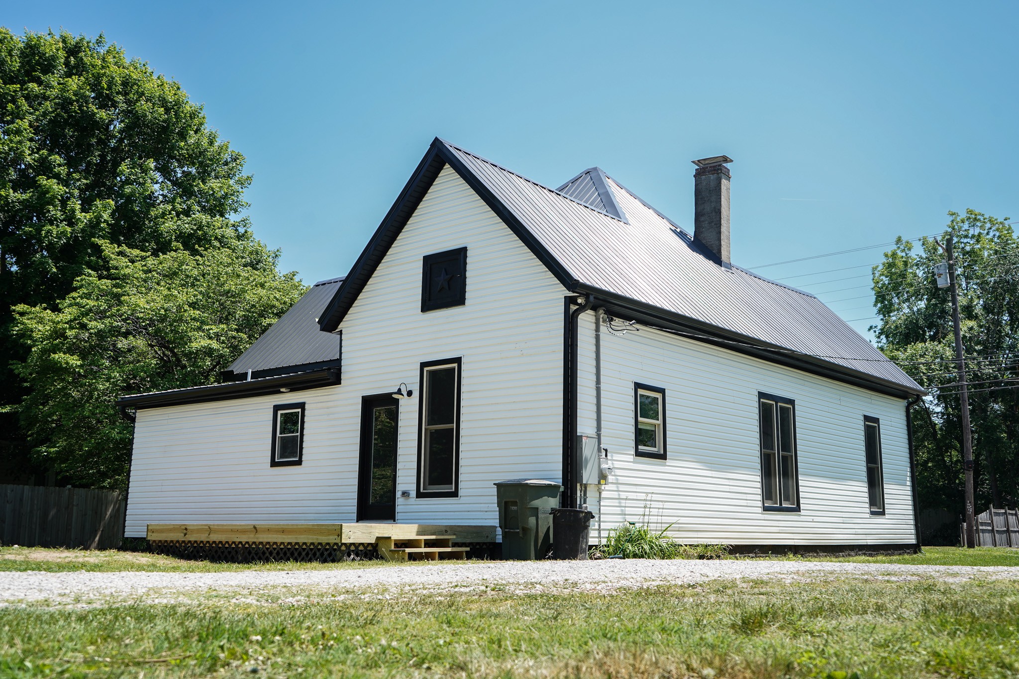 203 College Street Portland TN 37148