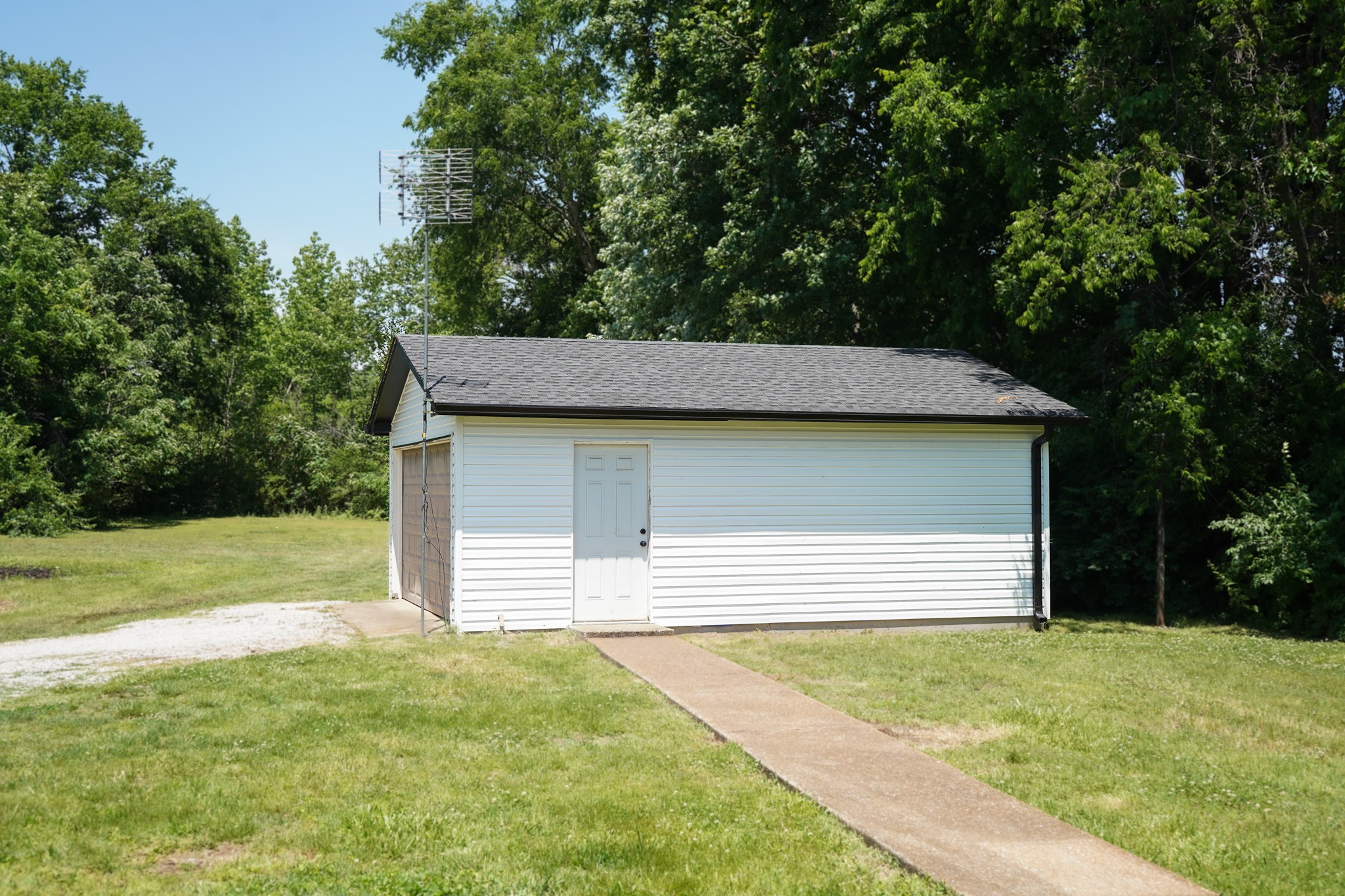 203 College Street Portland TN 37148