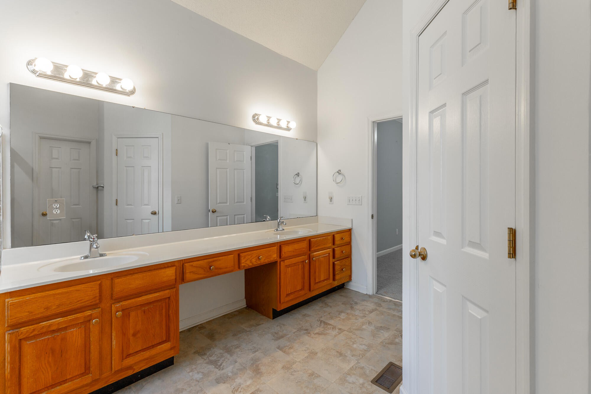 1615 Gunston Hall Road Hixson TN 37343