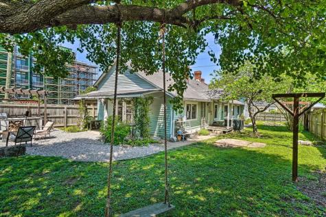 1323 3rd Ave, N Nashville TN 37208